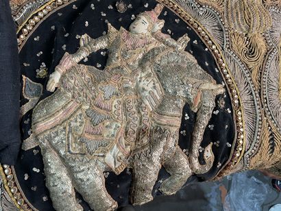 Lot of fabrics embroidered with metallic...