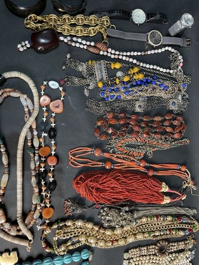 A very strong batch of costume jewelry.