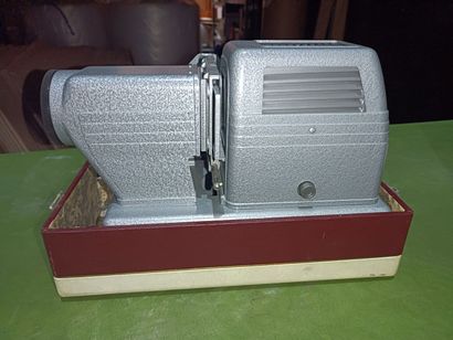 Batch of various measuring instruments including...