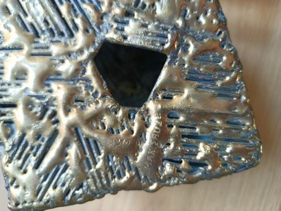 Max SAUZE (born 1933)
Two metal cubes.
H:...