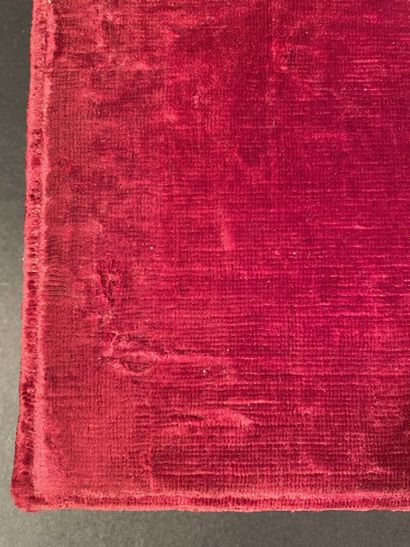 Red-coated wooden base
32 x 23 cm
Wear and...