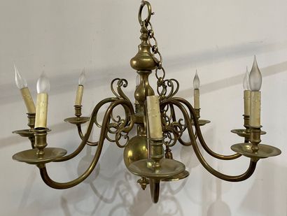 Lustre hollandais en bronze à 8 bras de lumière...