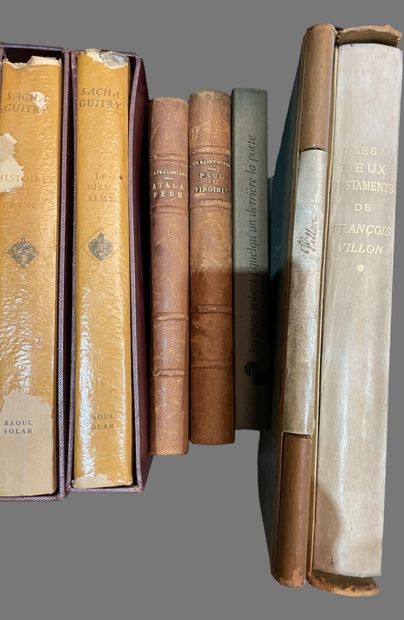 Lot of bound and paperback books,
mainly...