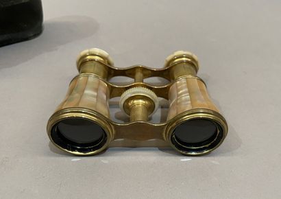 Lot de bibelots comprenant nécessaire de...
