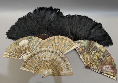 Lot d'éventails dont deux en plumes d'autruche...