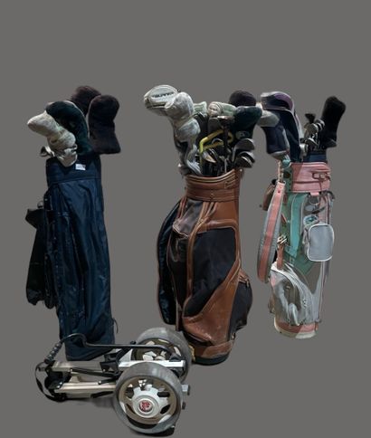 4 sacs de golf en toile et cuir comprenant...