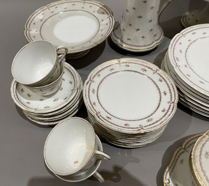 Partie de service de table en porcelaine...
