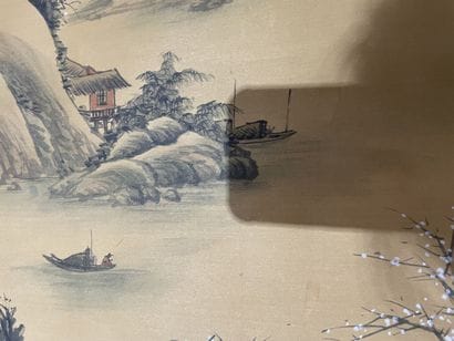 Grand plat en céramique émaillée , dans le...