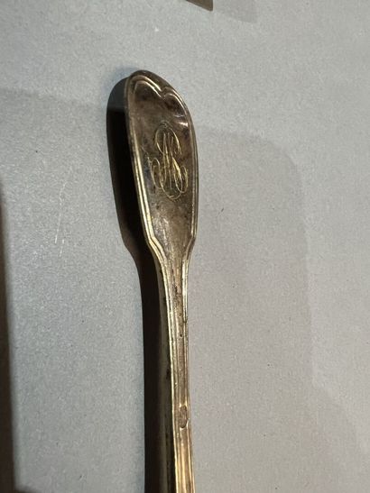 Douze cuillères à café en vermeil, la prise...