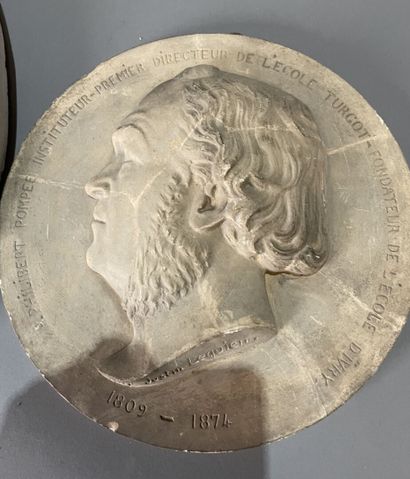 Justin LEQUIEN (1796-1881)
Profil de Pierre-Philibert...