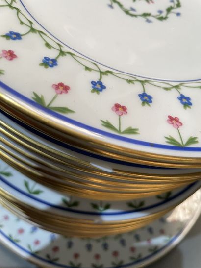 Parties de service de table en porcelaine...