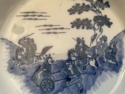 CHINE - XIXème siècle
Coupe en porcelaine...