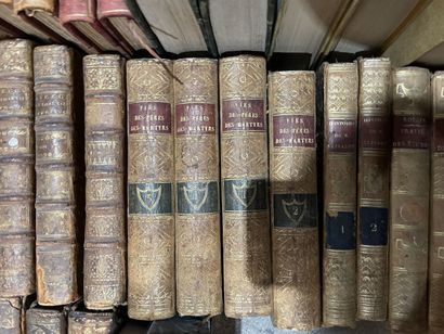 Lot of bound and paperback books,
mainly...
