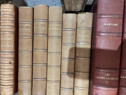 Lot of bound and paperback books,
mainly...