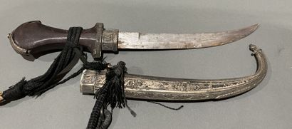 Pistolet en bois et incrustation d'os et...