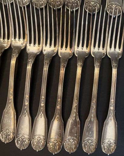 Partie de ménagère de couverts en argent...