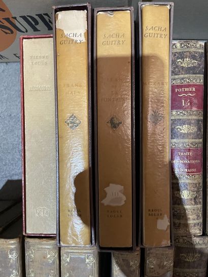 Lot of bound and paperback books,
mainly...