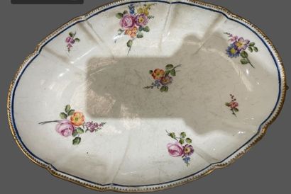 Vincennes
Compotier ovale en porcelaine à...