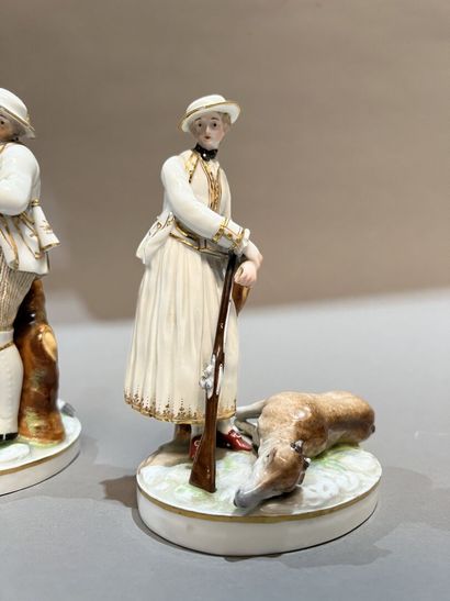 Allemagne, XIXe siècle.
Couple de chasseurs...