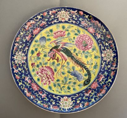CHINE - XIXème siècle
Assiette en porcelaine...