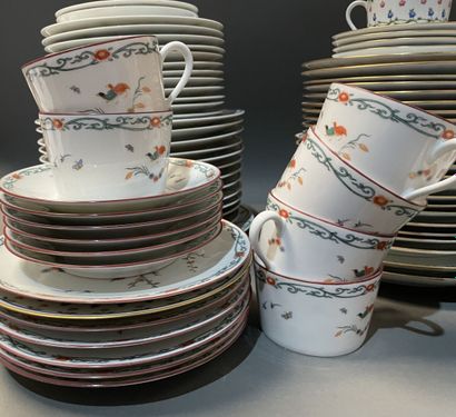 Parties de service de table en porcelaine...