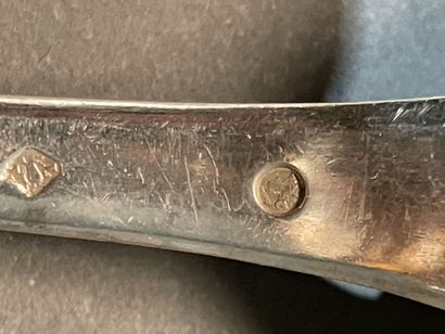 Cuillère à ragout en argent modèle uniplat....