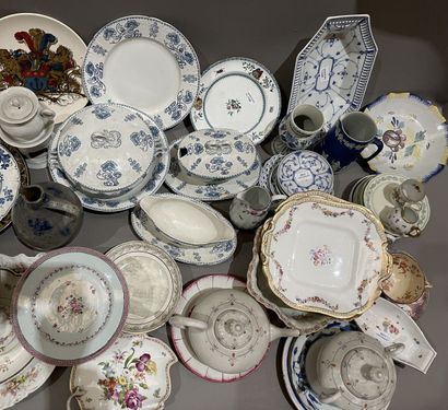 Lot de vaisselle diverse et dépareillée :...