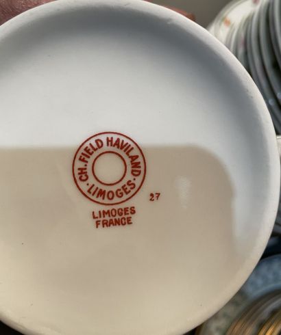 Parties de service de table en porcelaine...