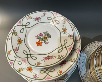 Parties de service de table en porcelaine...