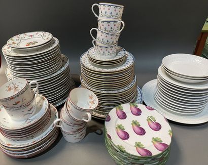 Parties de service de table en porcelaine...