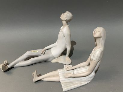 Lot de bibelots
-LLADRO, Espagne
Couple en...