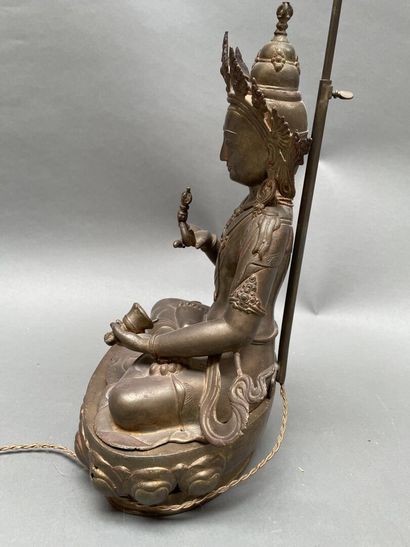 Gilded metal Buddha lamp in the taste of...