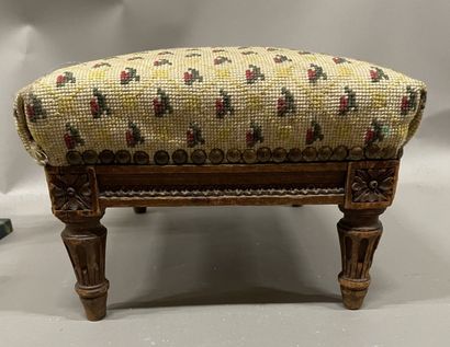 Lot of trinkets: Pair of candlesticks, stool...