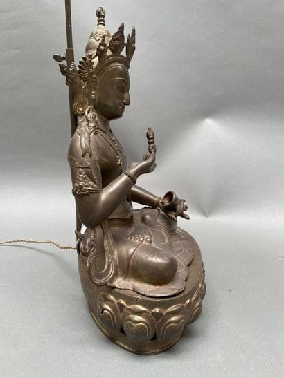 Gilded metal Buddha lamp in the taste of...