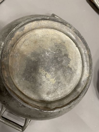 Set of pewter: Soup tureen, dish, plates...