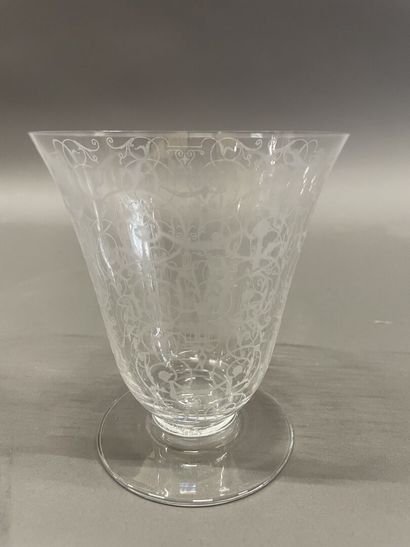 BACCARAT 
Crystal decanter and stopper.
H...