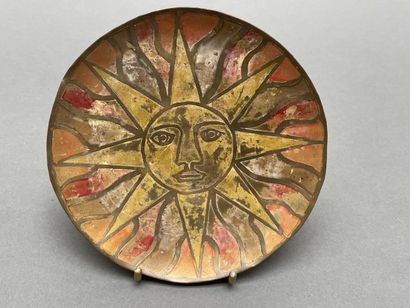 Brass sun-decorated bowl signed Antonio José...