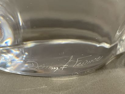 DAUM France
Shuttle-shaped molded crystal...