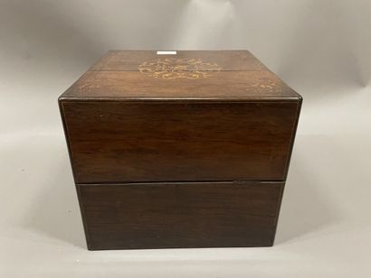Rosewood and holly liquor box.
Louis Philippe...