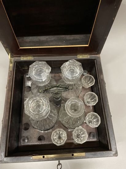 Rosewood and holly liquor box.
Louis Philippe...