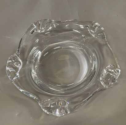 DAUM France
Round crystal bowl signed on...