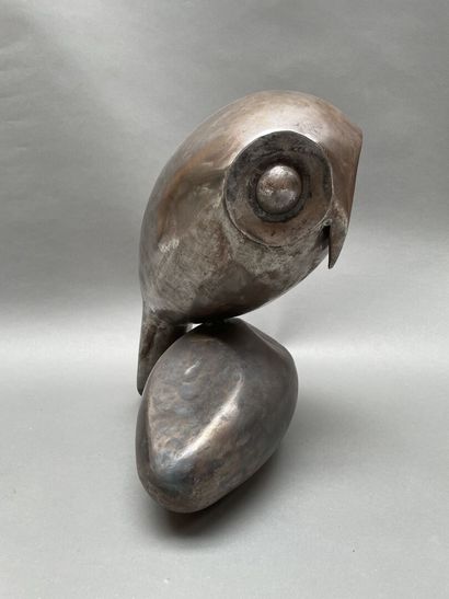 Contemporary school 
The owl
Bronze sculpture...
