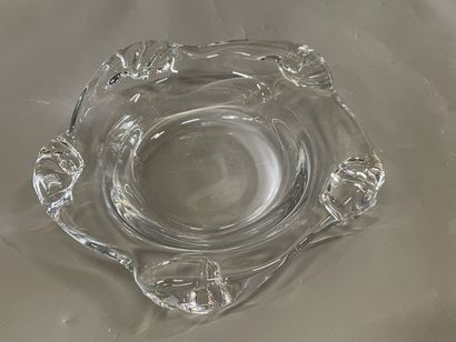 DAUM France
Round crystal bowl signed on...