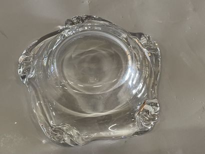 DAUM France
Round crystal bowl signed on...