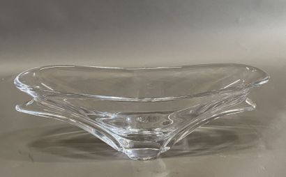 DAUM France
Shuttle-shaped molded crystal...