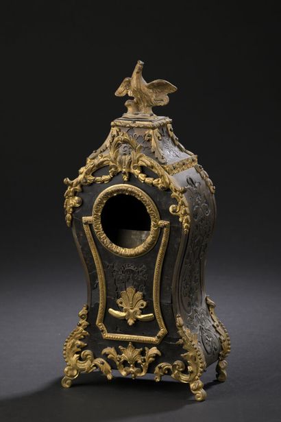 Cartel-shaped violin watch-holder with brass...