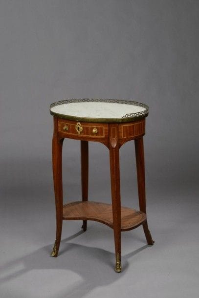 Petite table ovale en placage de bois de...