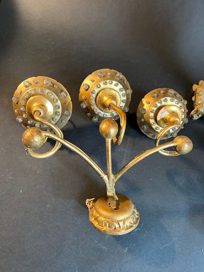 Gilt bronze oil lamp base, the porcelain...