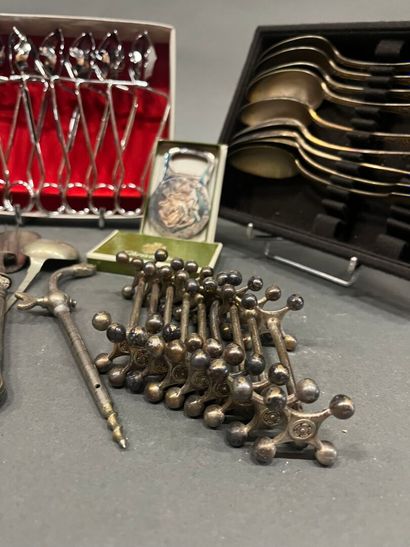 Set of silver-plated flatware, snail service,...