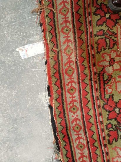 Smyrna carpet (warp, weft and wool pile),...